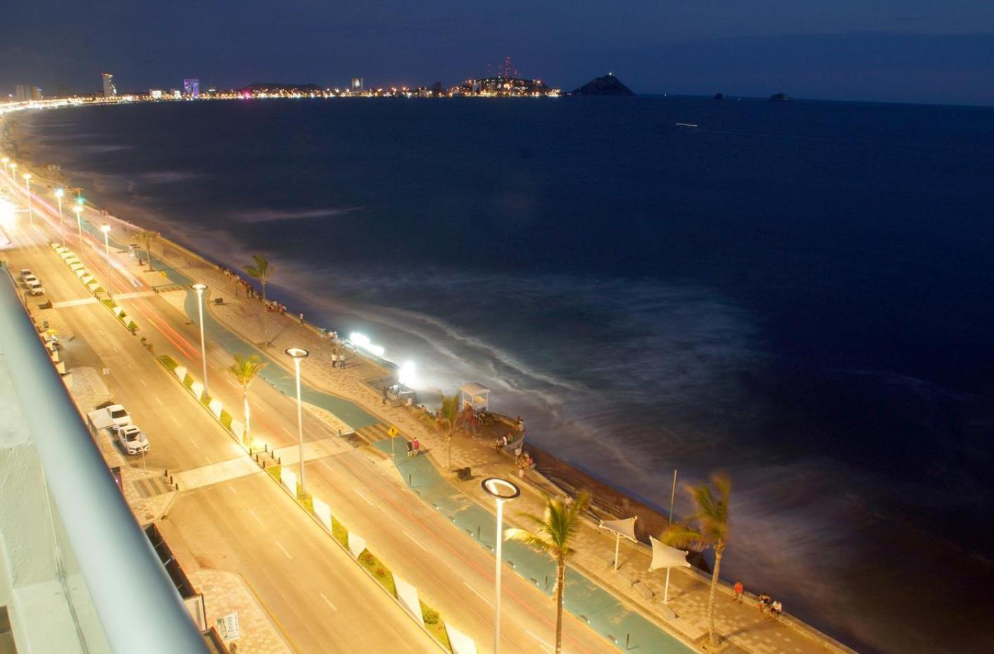 מזטלן Don Pelayo Pacific Beach מראה חיצוני תמונה
